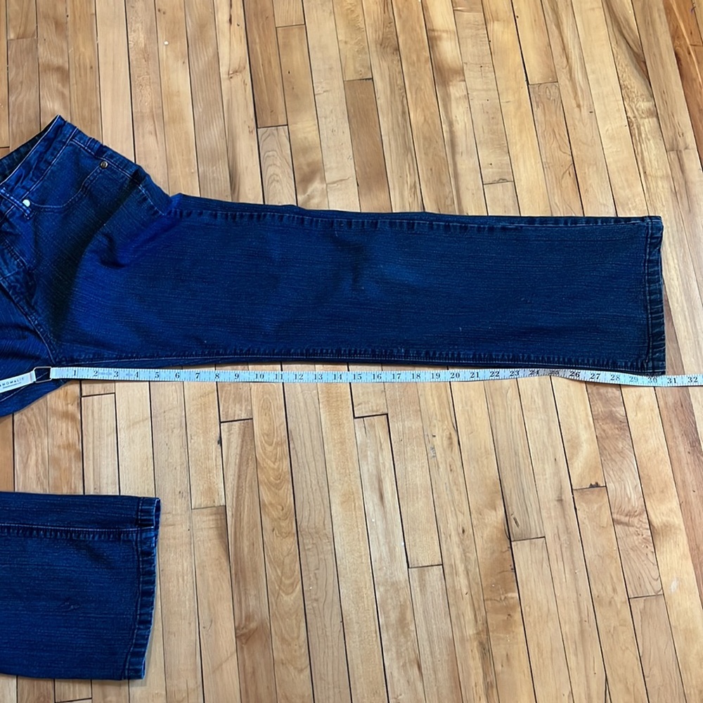 Bill Blass Jeans - Picture 14 of 14